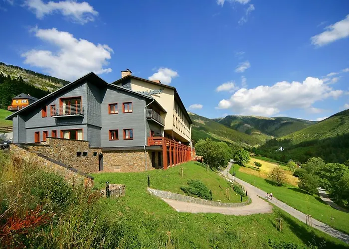 Hotell Adam Špindlerŭv Mlýn