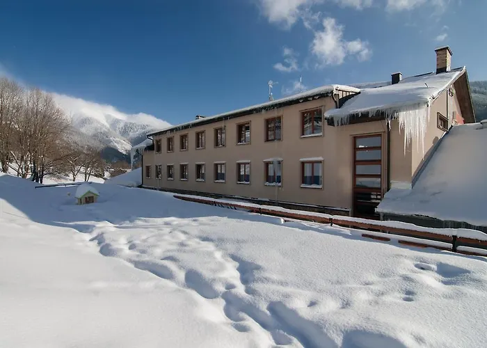 Adam Hotel